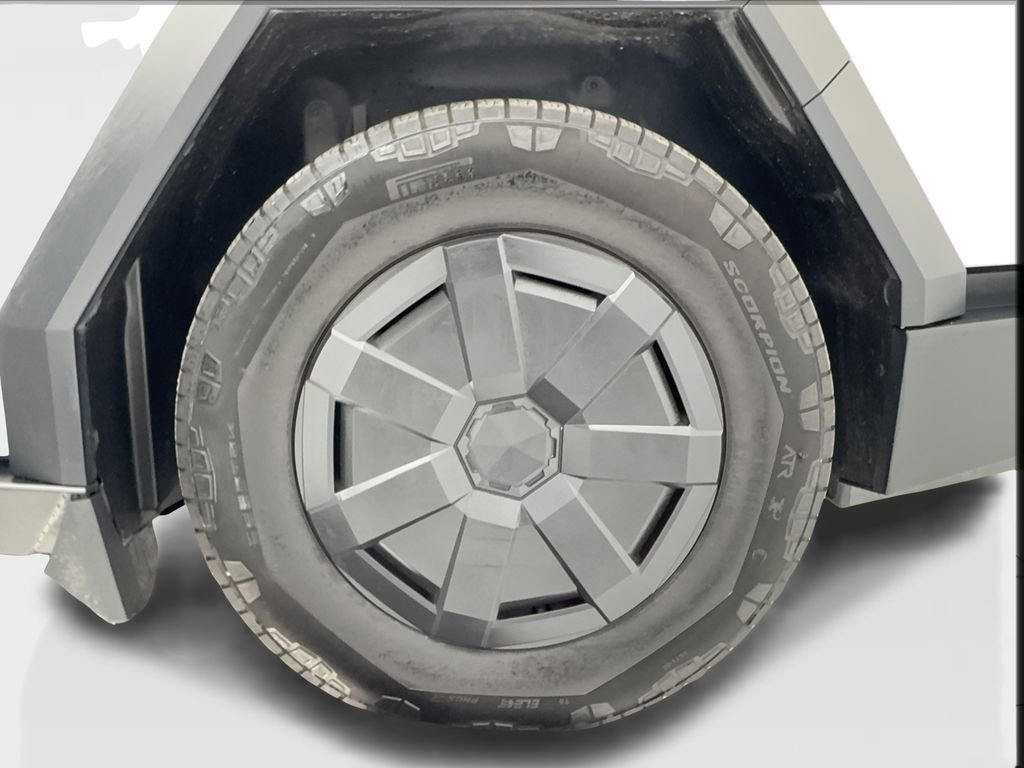 Used 2025 Tesla Cybertruck AWD Crew Cab image 14
