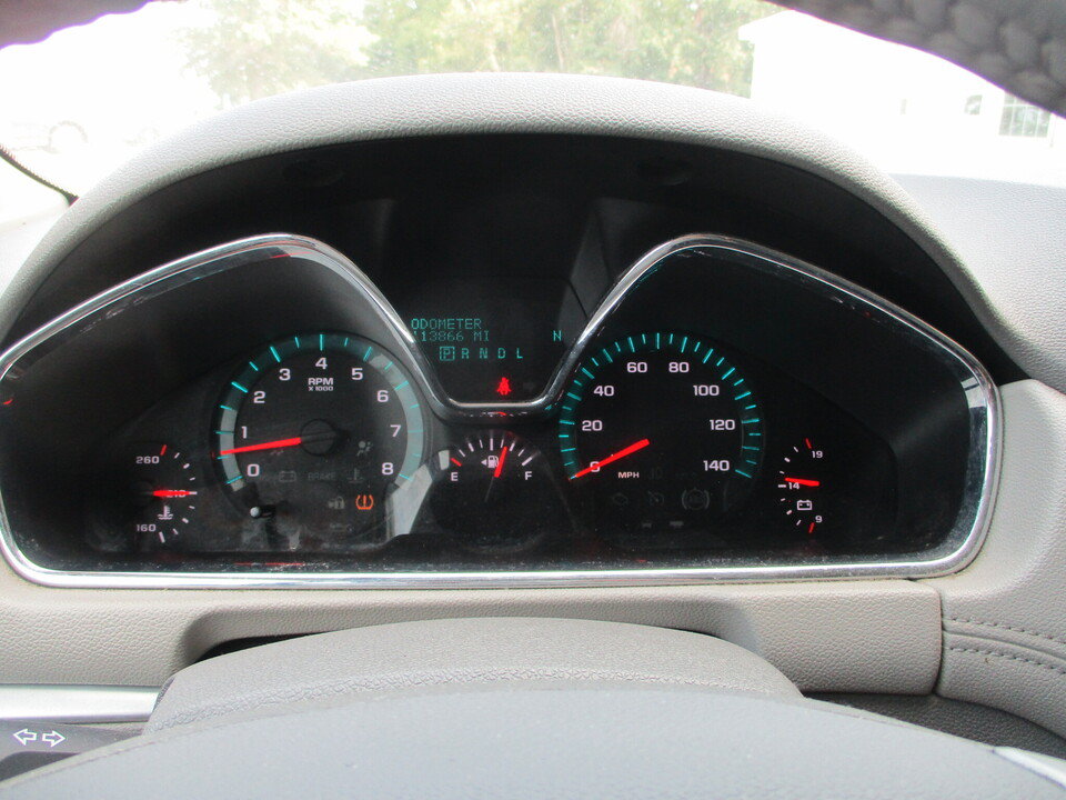 Used 2015 Chevrolet Traverse LT w/ Style and Technology Package FWD image 29