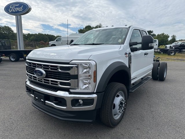 New 2026 Ford F550 4x4 Supercab Super Duty image 3