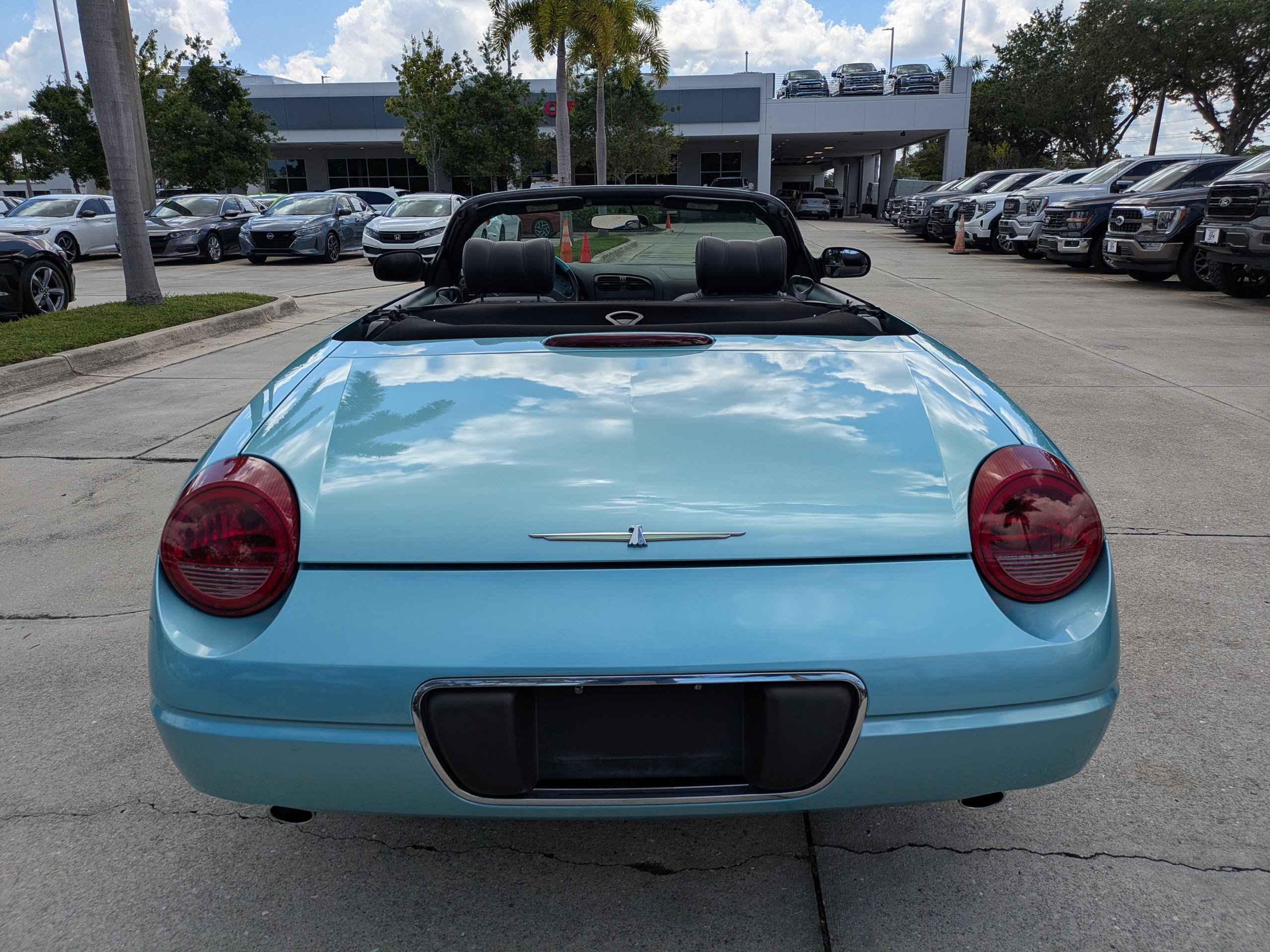 Used 2002 Ford Thunderbird RWD image 5