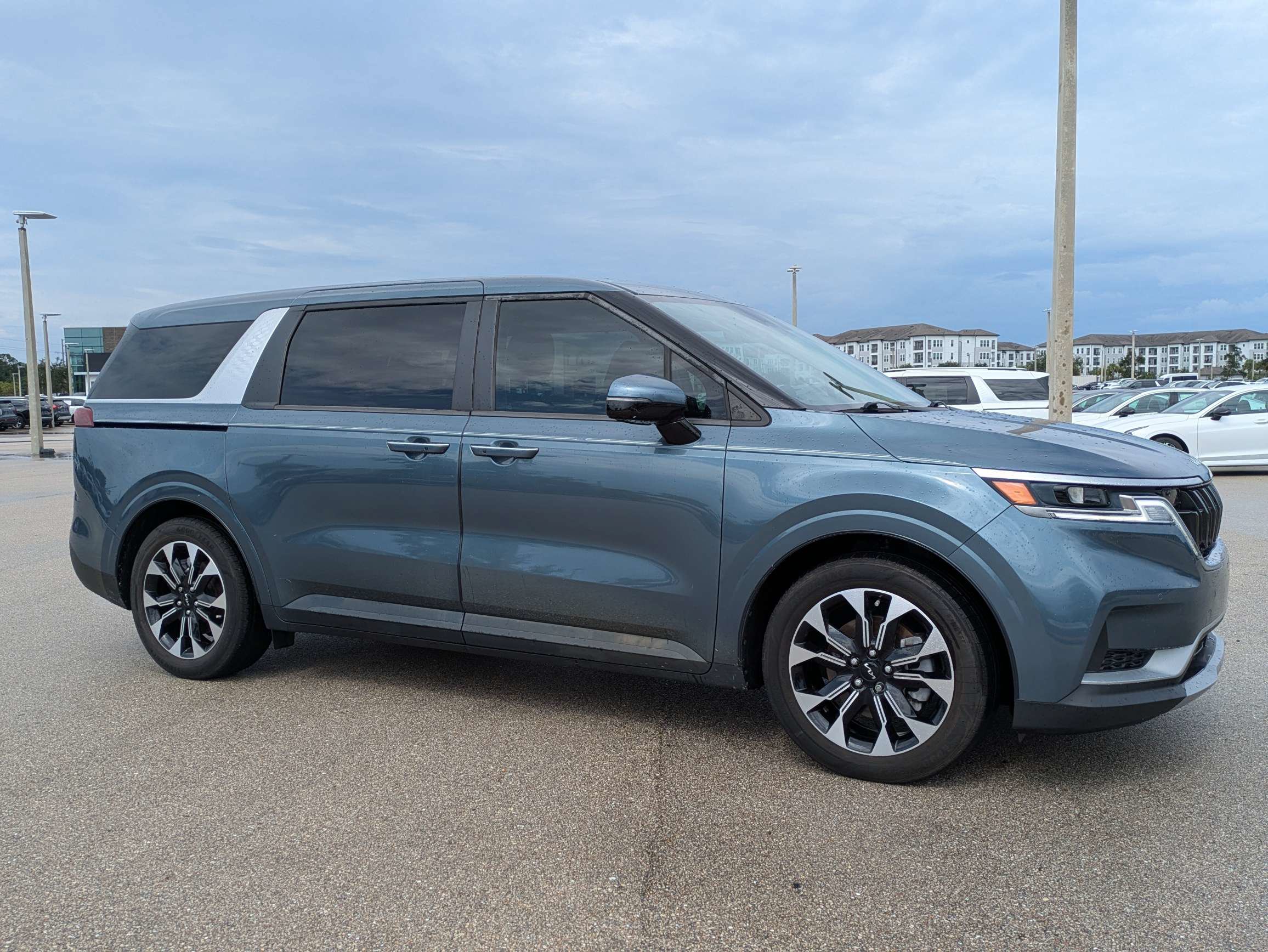 Certified 2024 Kia Carnival EX FWD image 2