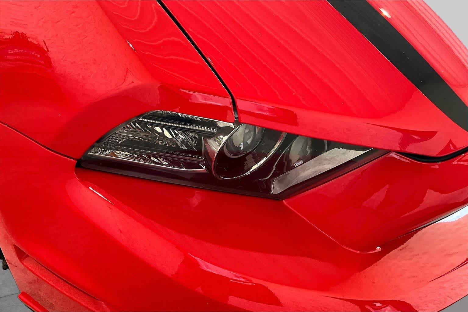 Used 2013 Ford Mustang GT Premium w/ Security Pkg RWD image 23