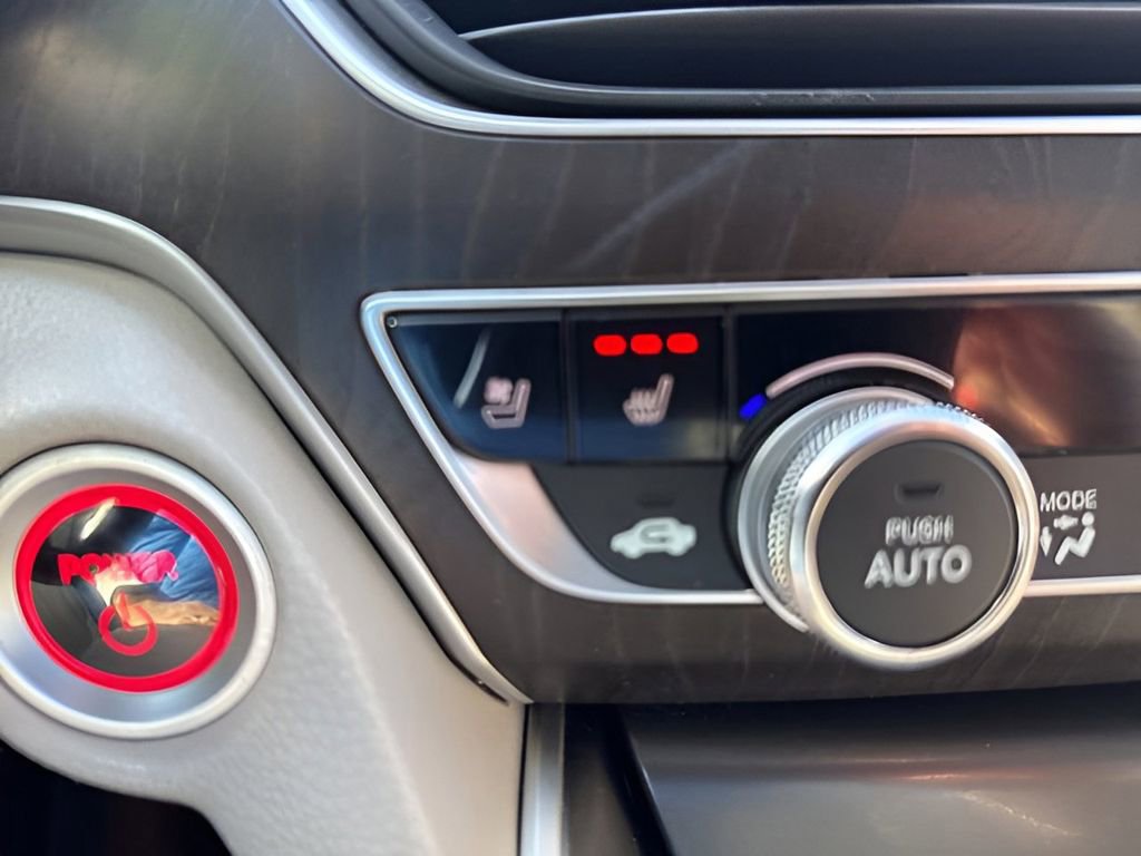 Used 2019 Honda Accord Touring image 28