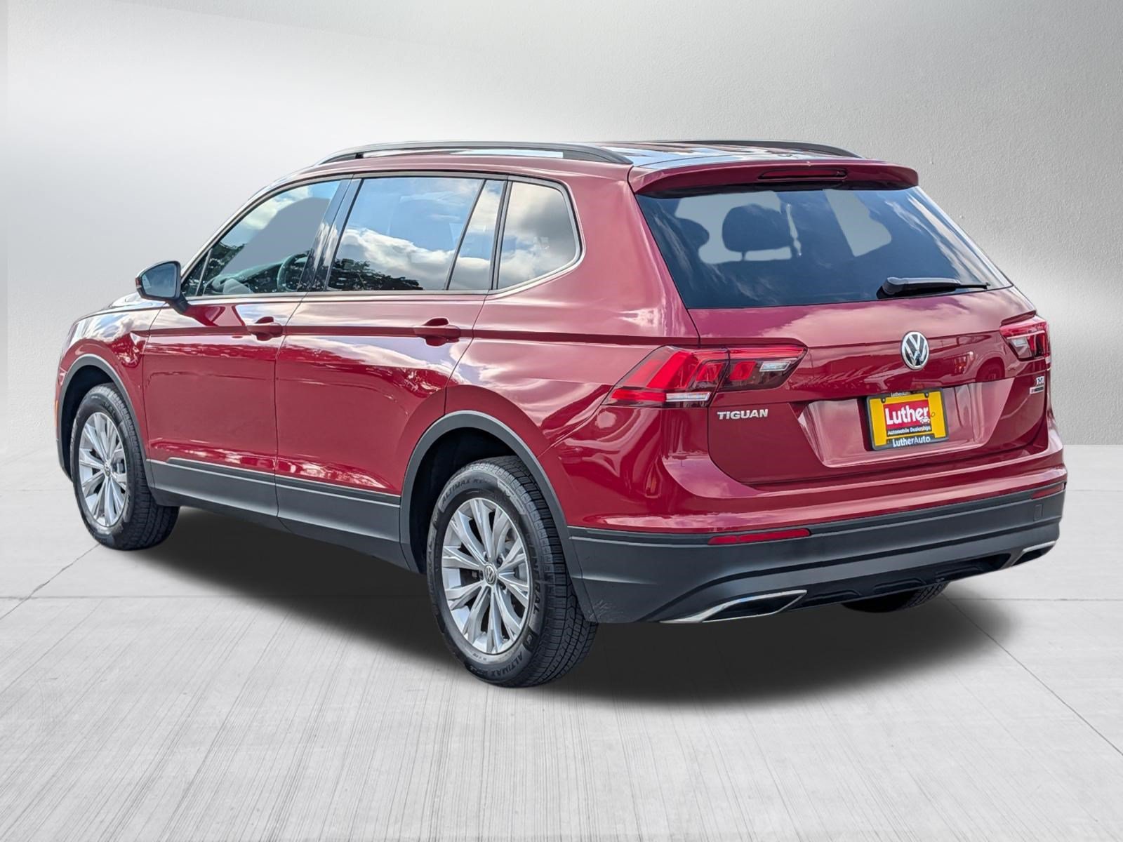 Used 2018 Volkswagen Tiguan S AWD/4WD image 5