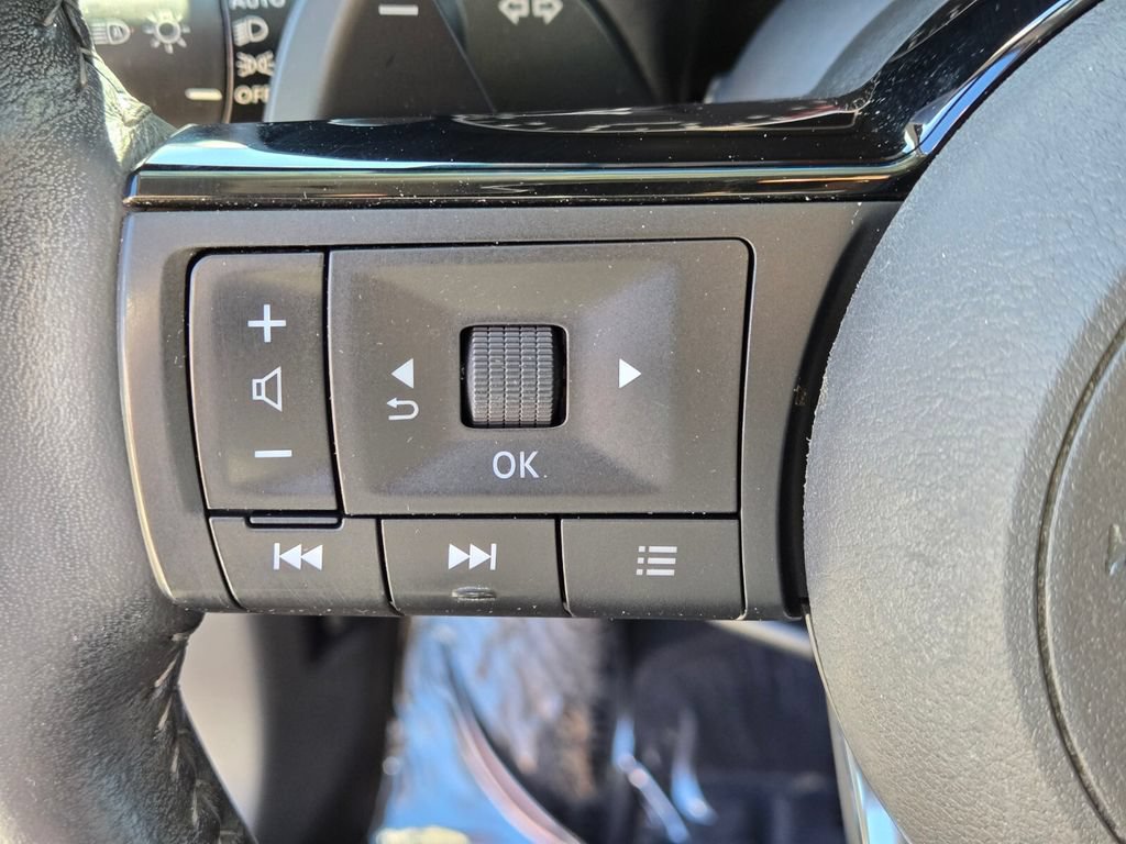 Certified 2023 Nissan Rogue SV w/ SV Premium B Package FWD image 30