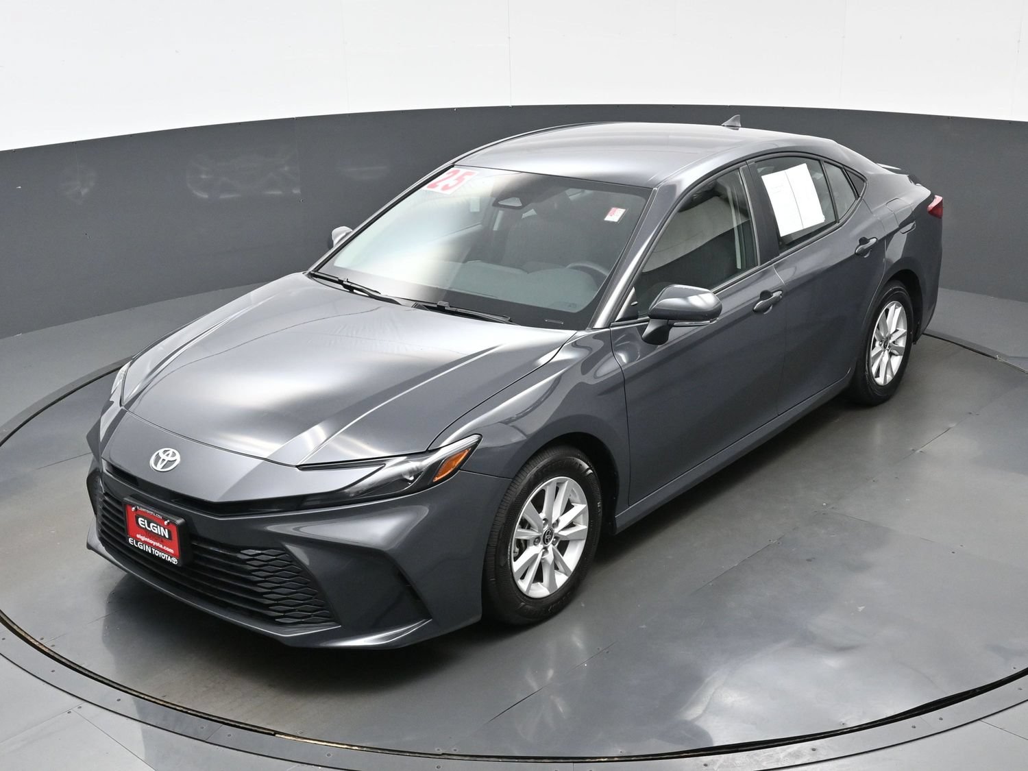 Used 2025 Toyota Camry LE FWD image 36