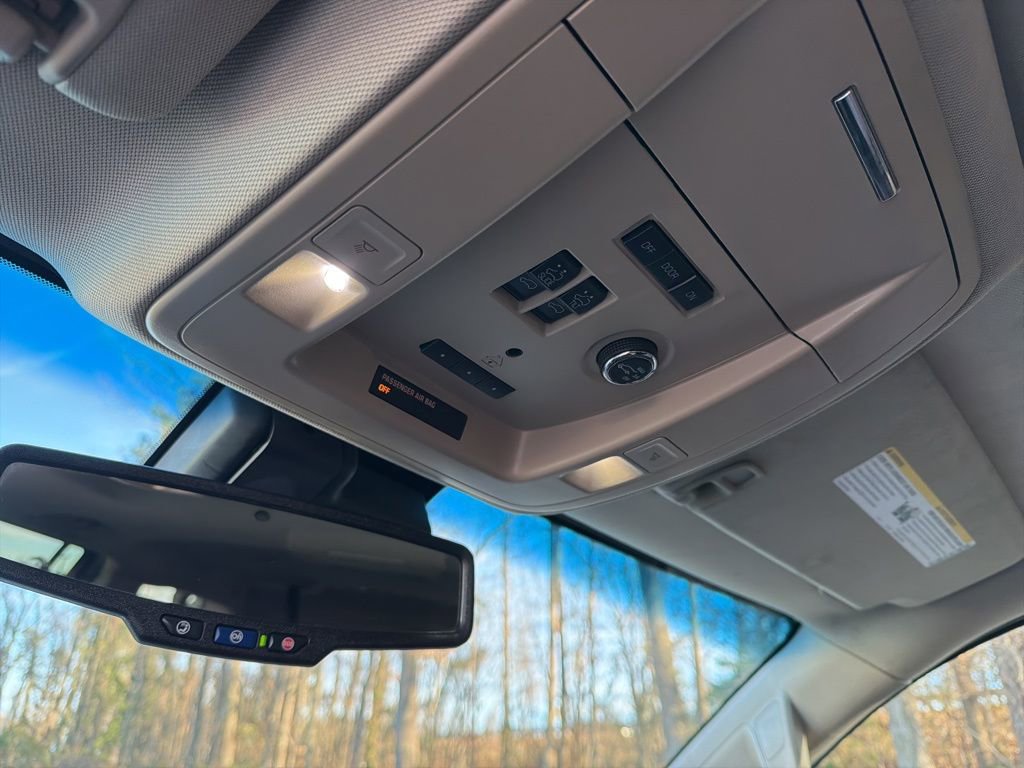 Used 2017 Chevrolet Suburban Premier image 20