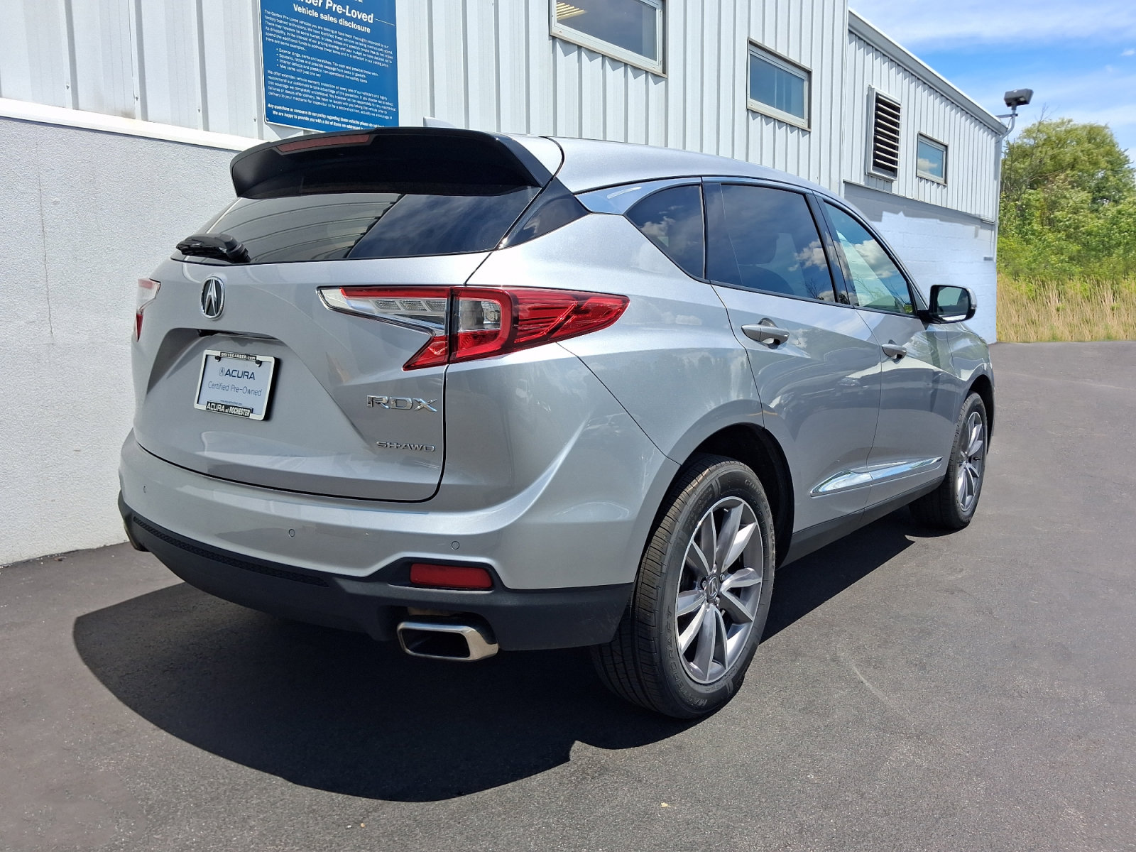 Used 2024 Acura RDX w/ Technology Package AWD/4WD image 10