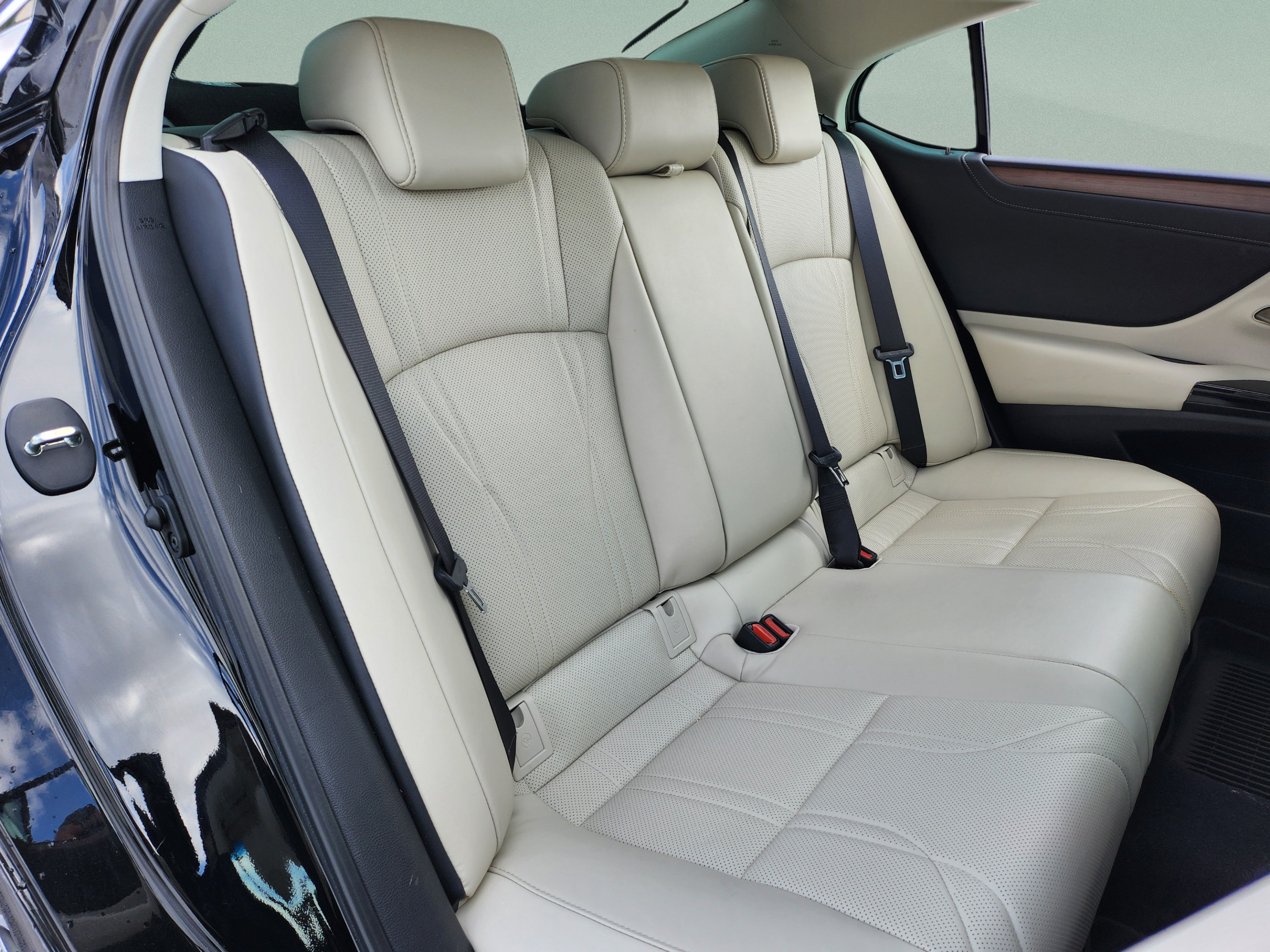 Certified 2024 Lexus ES 350 w/ Technology Package FWD image 24