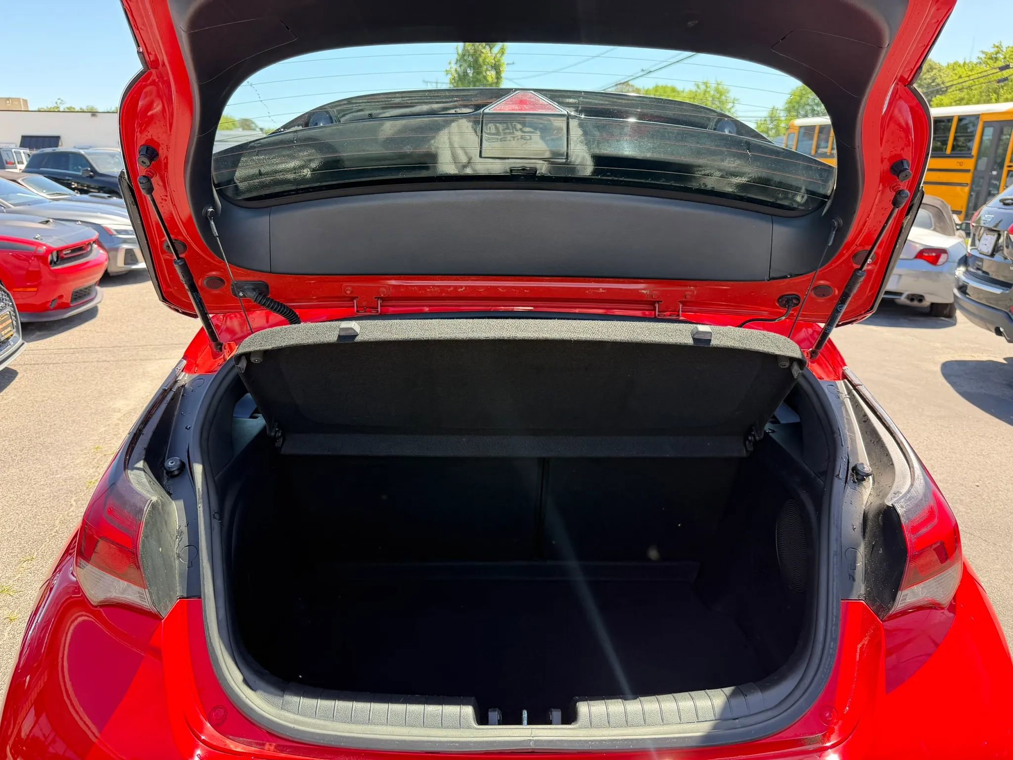 Used 2020 Hyundai Veloster N w/ Performance Package FWD image 14
