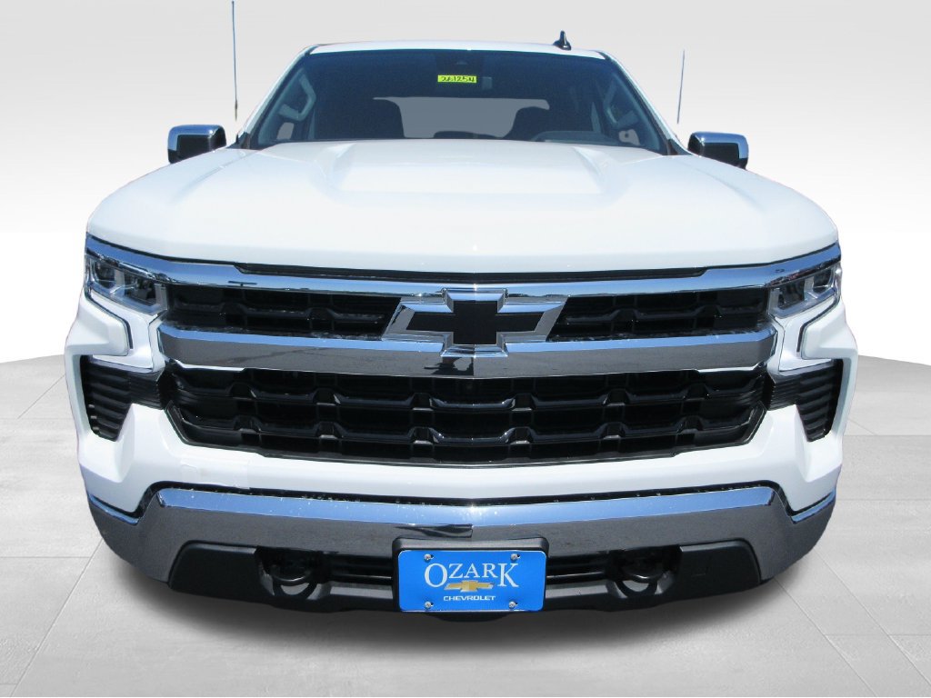 New 2026 Chevrolet Silverado 1500 LT w/ Z71 Off-Road Package AWD/4WD image 9