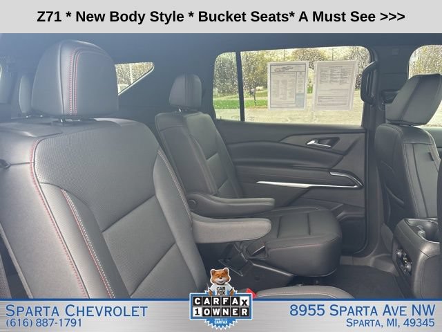Used 2025 Chevrolet Traverse Z71 AWD/4WD image 23