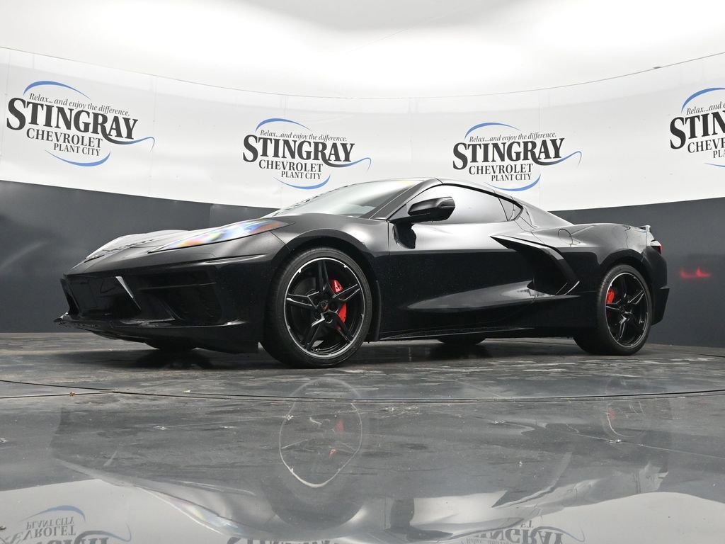 Used 2021 Chevrolet Corvette Stingray Preferred Cpe w/ Body-Color Dual Roof Package RWD image 19