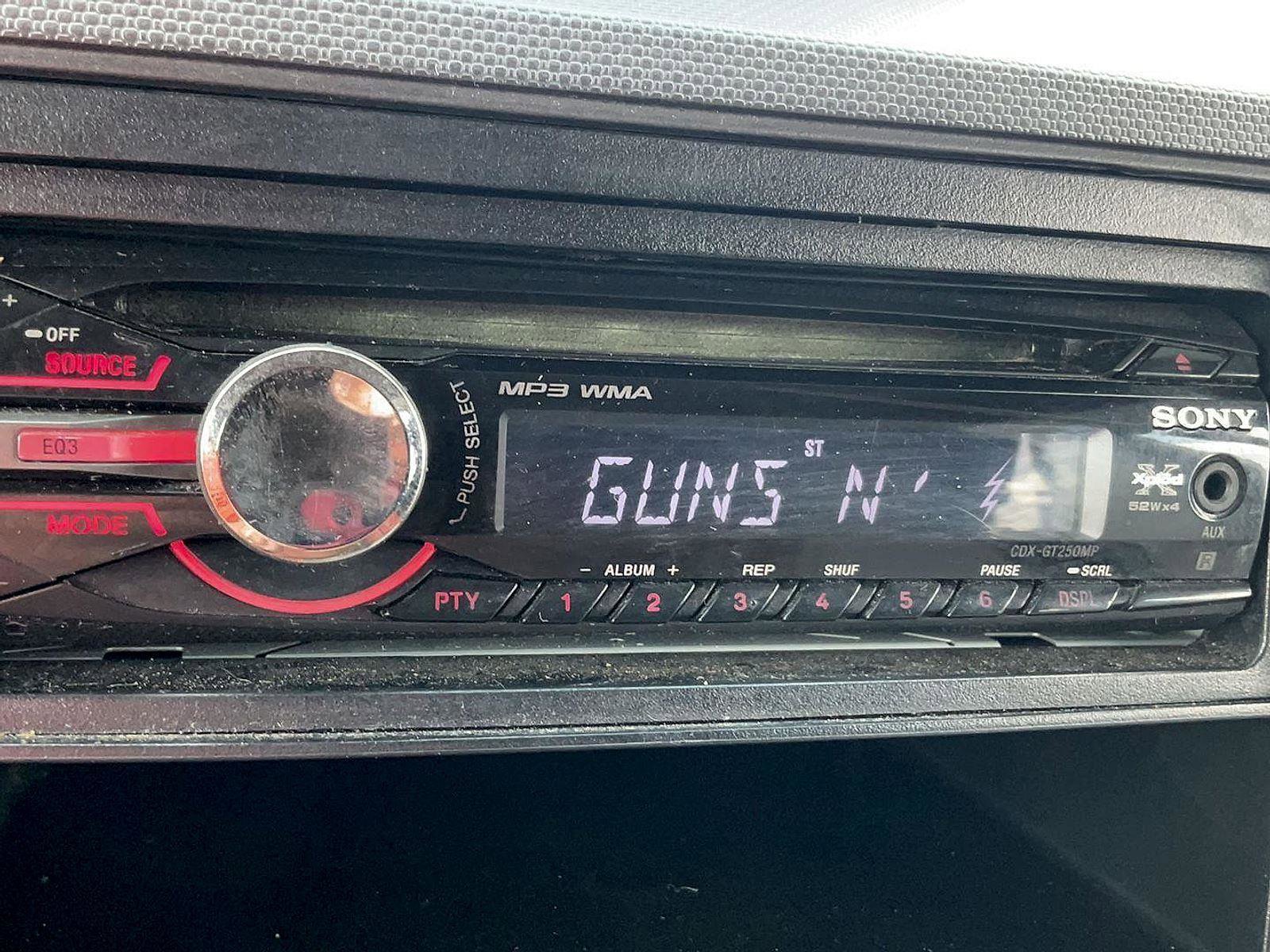 Used 2011 Ford E-350 and Econoline 350 Super Duty w/ Shuttle Bus Prep Pkg image 22