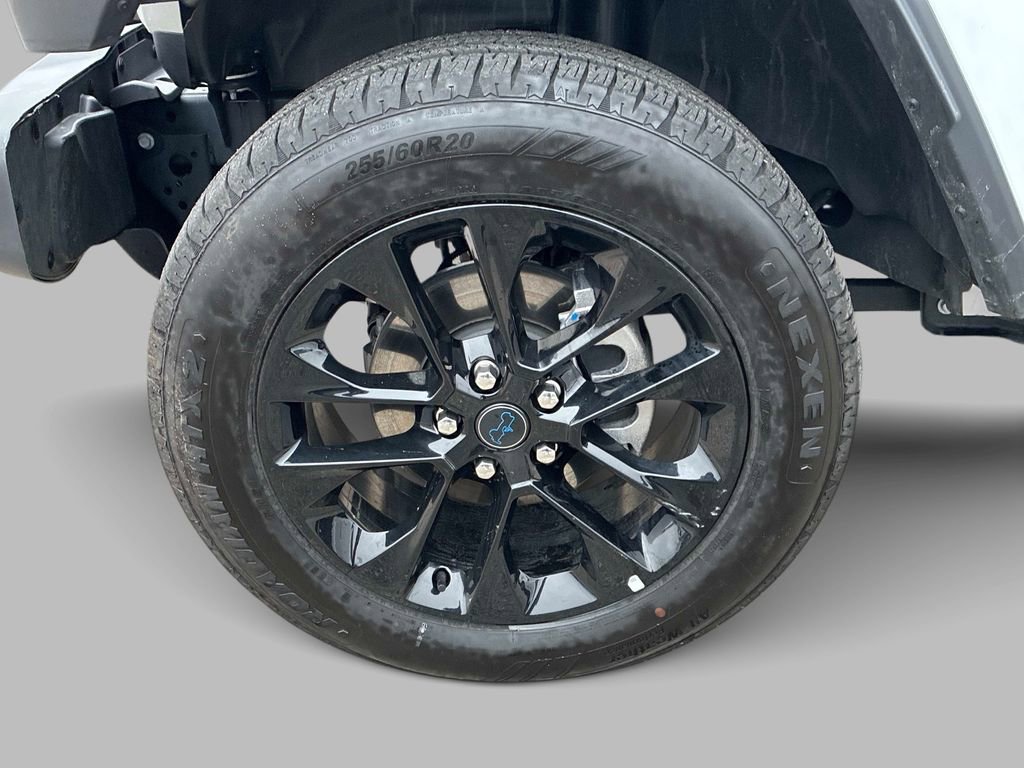 Certified 2025 Jeep Wrangler Unlimited Sahara w/ Safety Group image 14