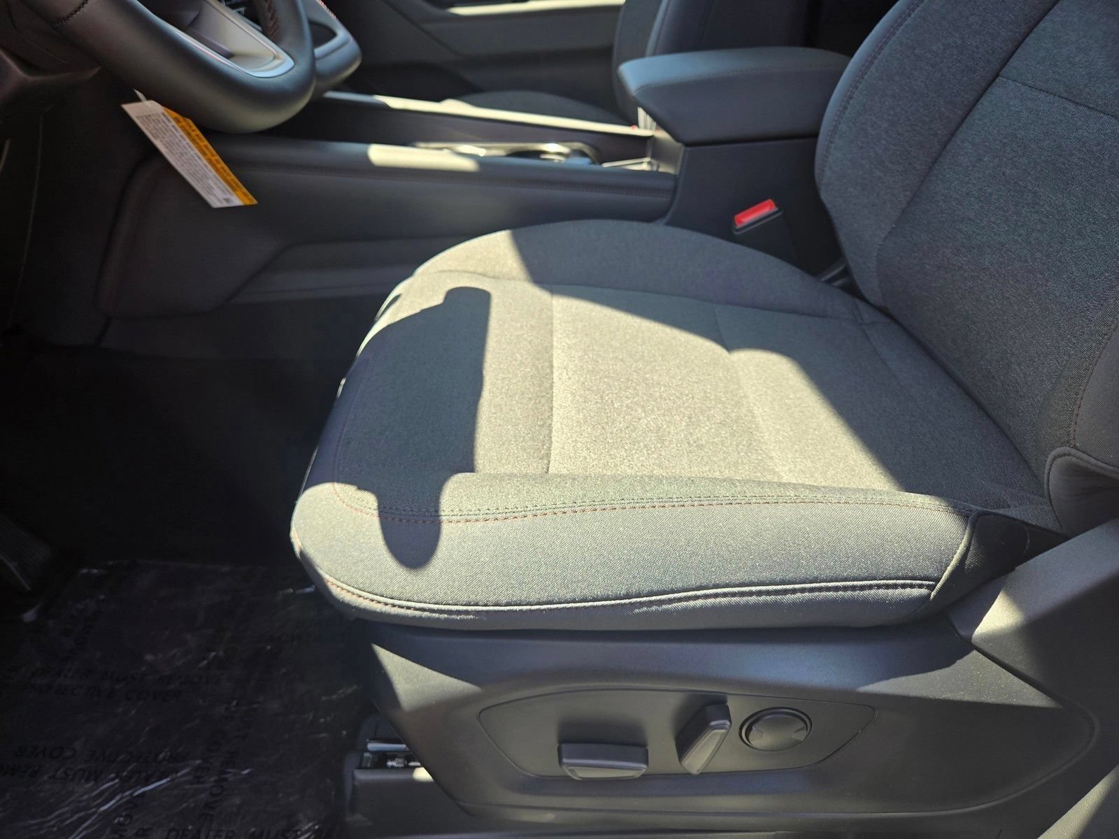 New 2026 Ford Explorer Active RWD image 8