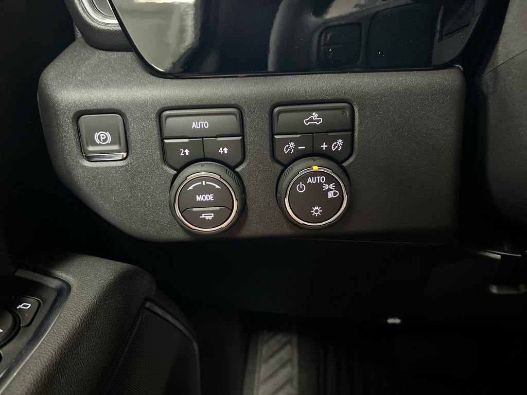New 2026 Chevrolet Silverado 1500 LT AWD/4WD image 18