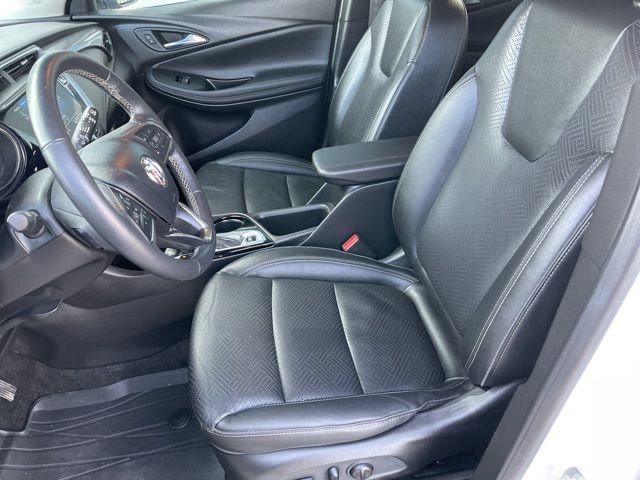 Used 2022 Buick Encore GX Essence w/ Experience Buick Package image 11