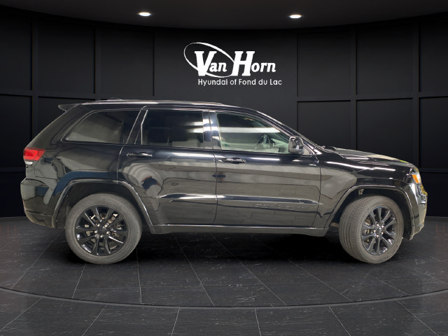 Used 2020 Jeep Grand Cherokee Altitude AWD/4WD image 8