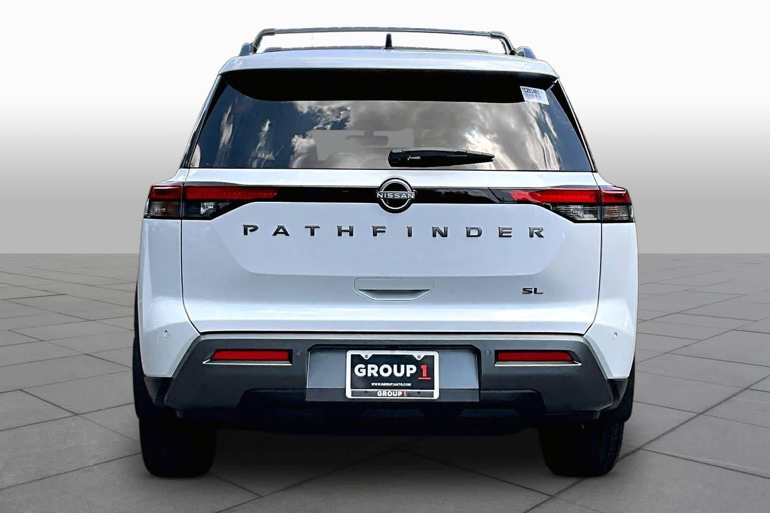 New 2026 Nissan Pathfinder SL FWD image 4