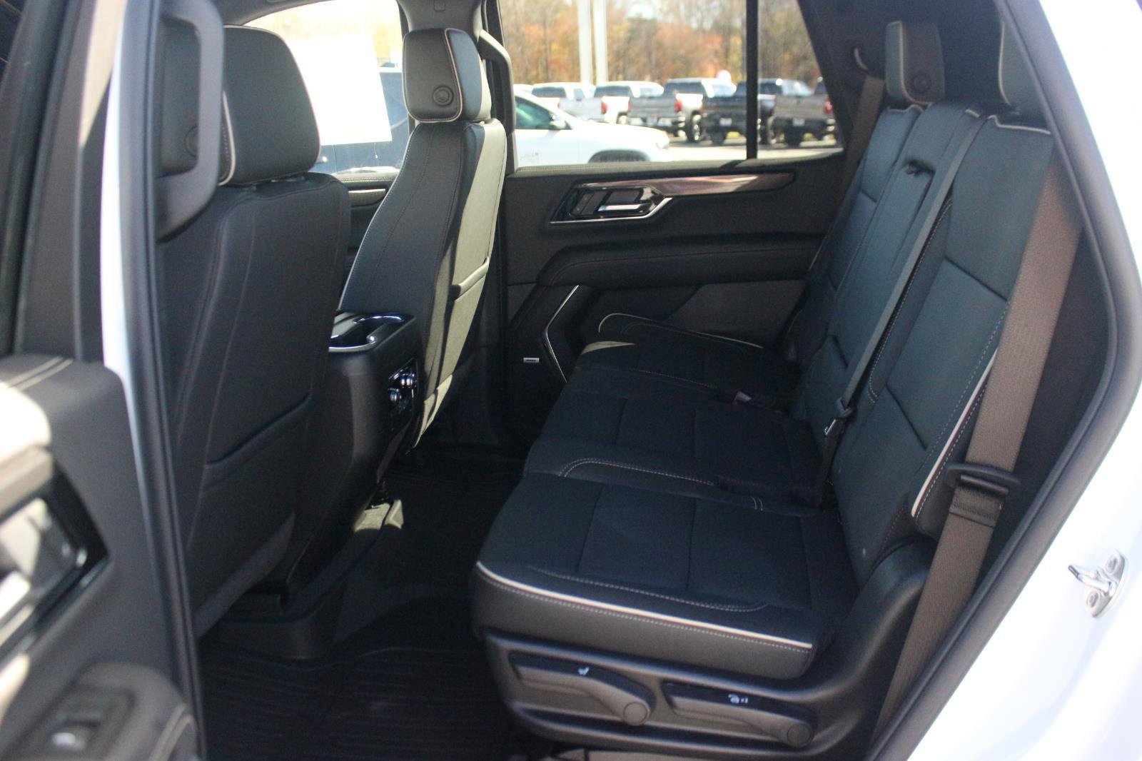 New 2026 GMC Yukon Elevation w/ LPO, Floor Liner Package image 13