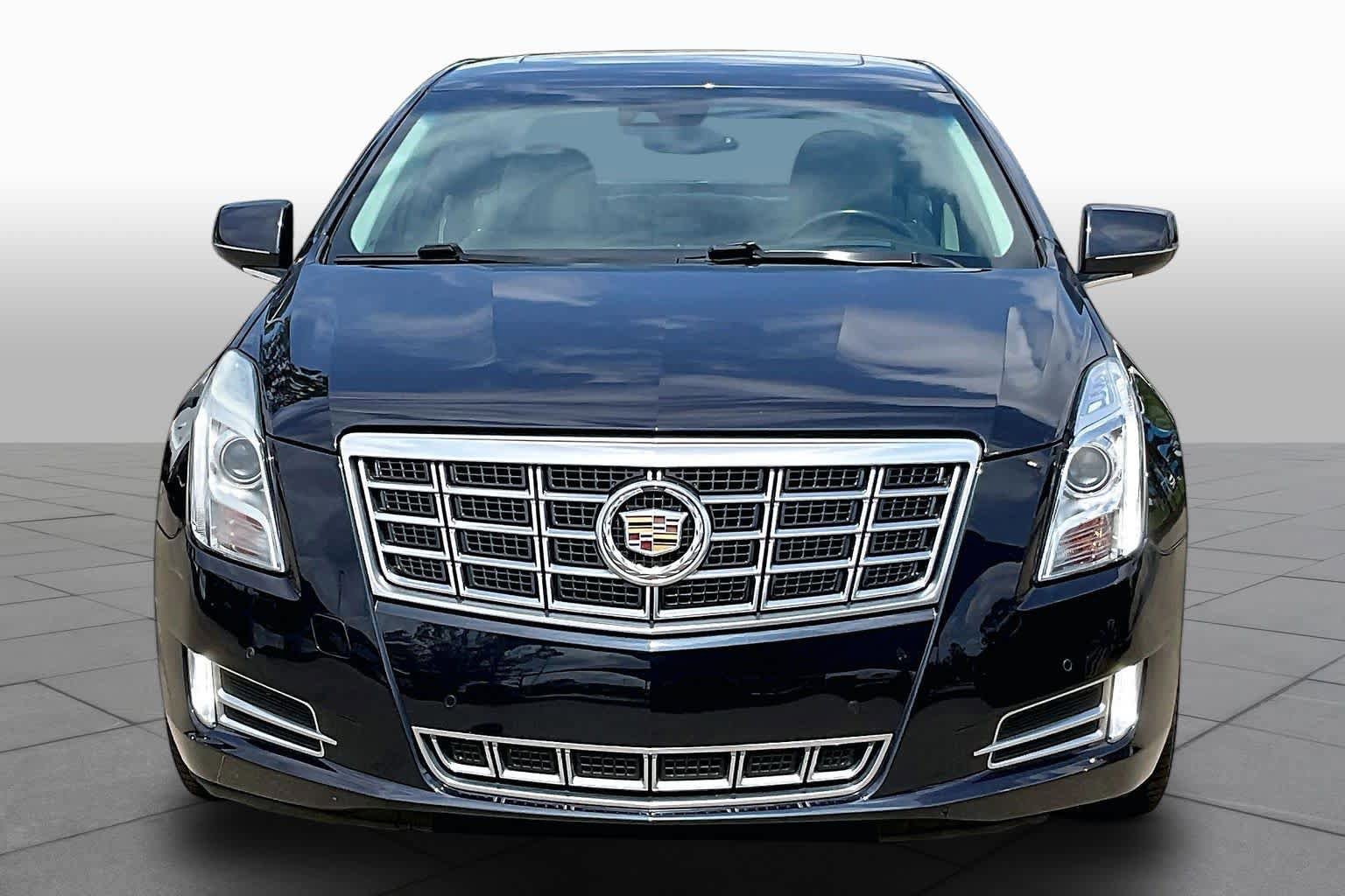 Used 2013 Cadillac XTS Premium AWD/4WD image 4