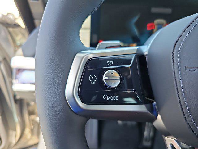 New 2025 BMW i7 xDrive60 image 18