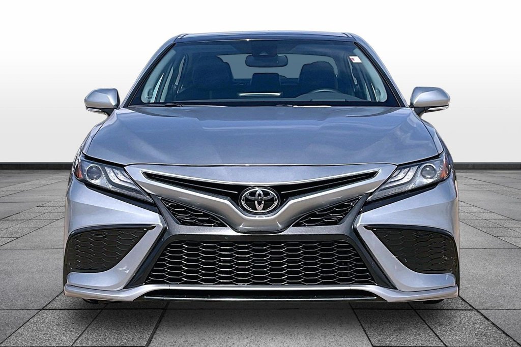 Used 2021 Toyota Camry XSE w/ Carpet Mat Package (TMS) FWD image 3