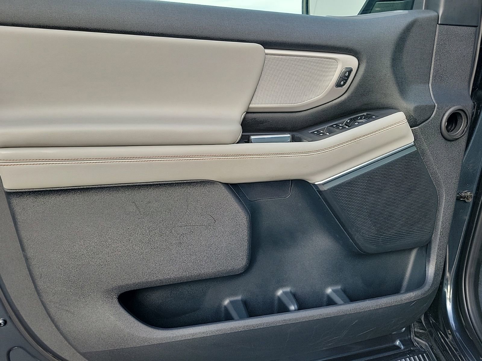 Used 2025 Ford Expedition Max Active image 14