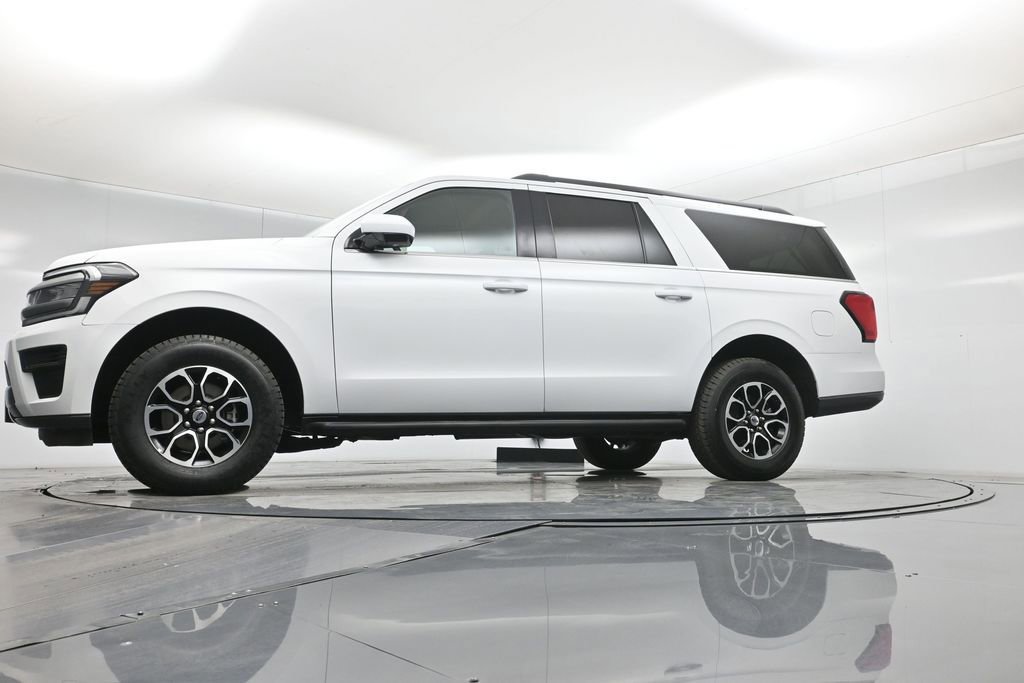 Used 2024 Ford Expedition Max XLT image 8