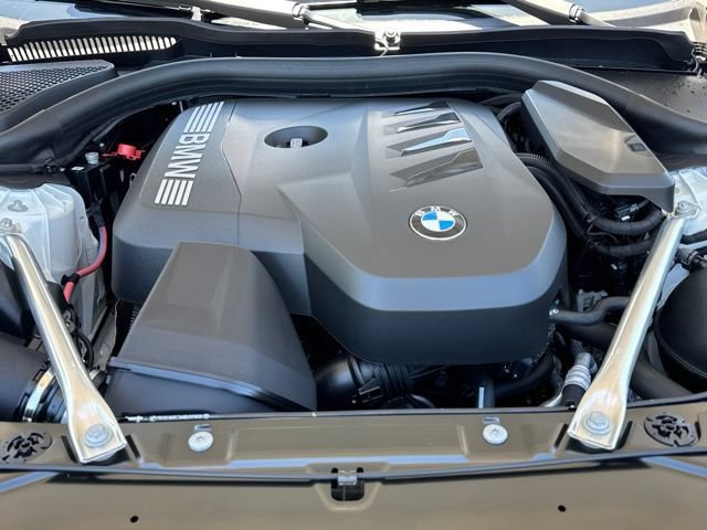 Used 2026 BMW 530i w/ Convenience Package RWD image 35