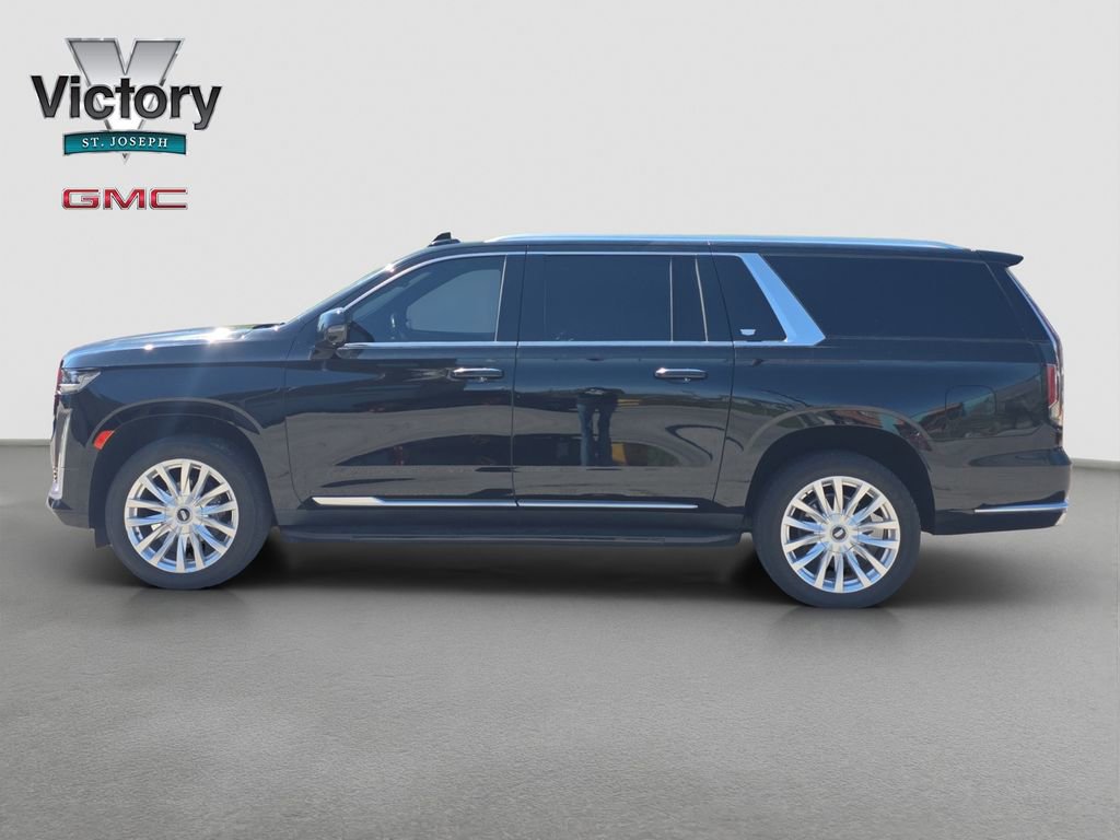 Used 2023 Cadillac Escalade ESV Luxury AWD/4WD image 6