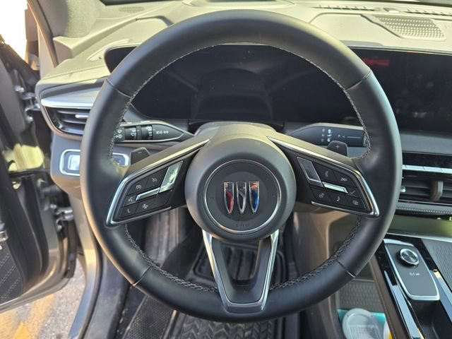 Used 2025 Buick Enclave Preferred w/ Power Package FWD image 9