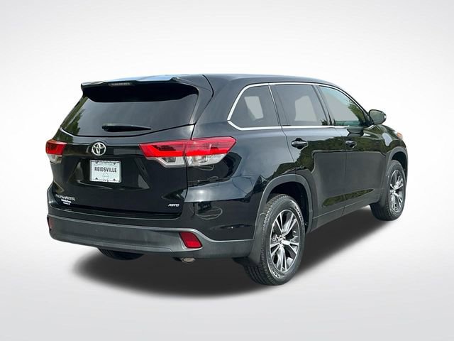 Used 2018 Toyota Highlander LE AWD/4WD image 6