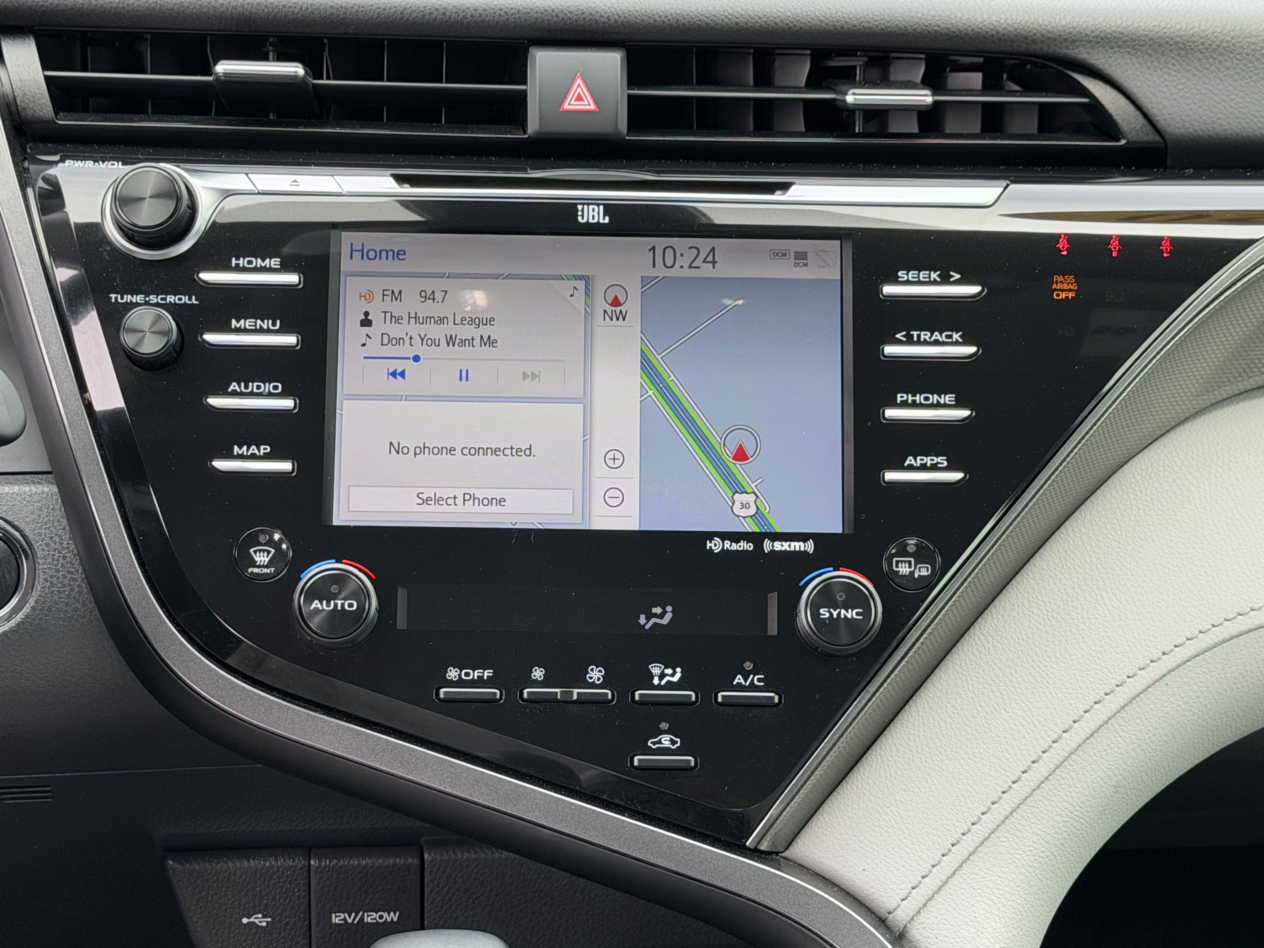 Used 2020 Toyota Camry XSE w/ Driver Assist Package FWD image 17