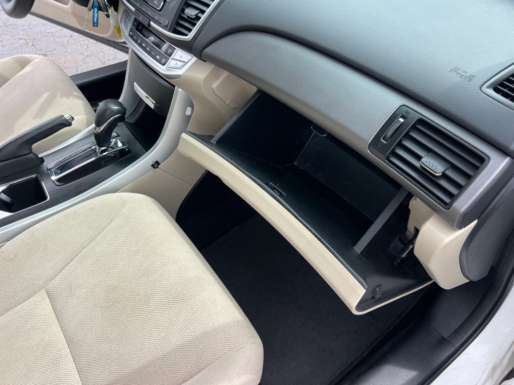 Used 2013 Honda Accord LX image 20