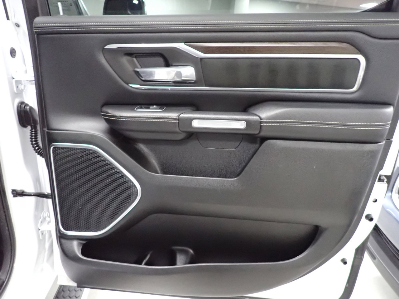 Used 2021 RAM 1500 Laramie image 8