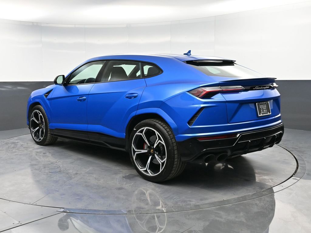 Used 2022 Lamborghini Urus image 3