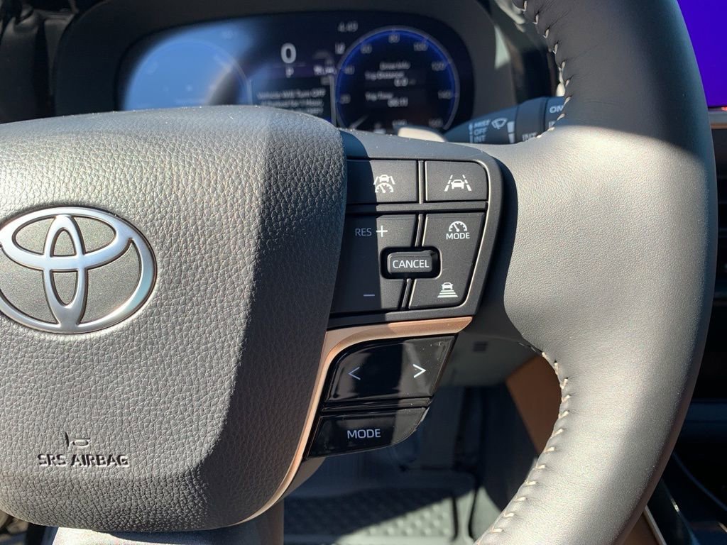 New 2025 Toyota Crown Signia image 25