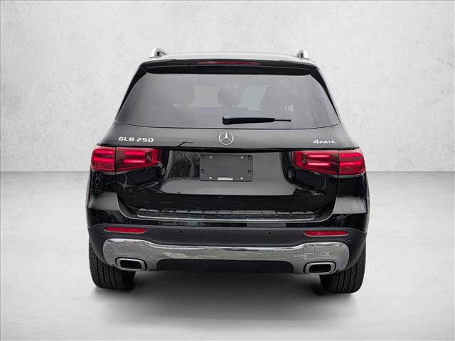 New 2026 Mercedes-Benz GLB 250 4MATIC image 8