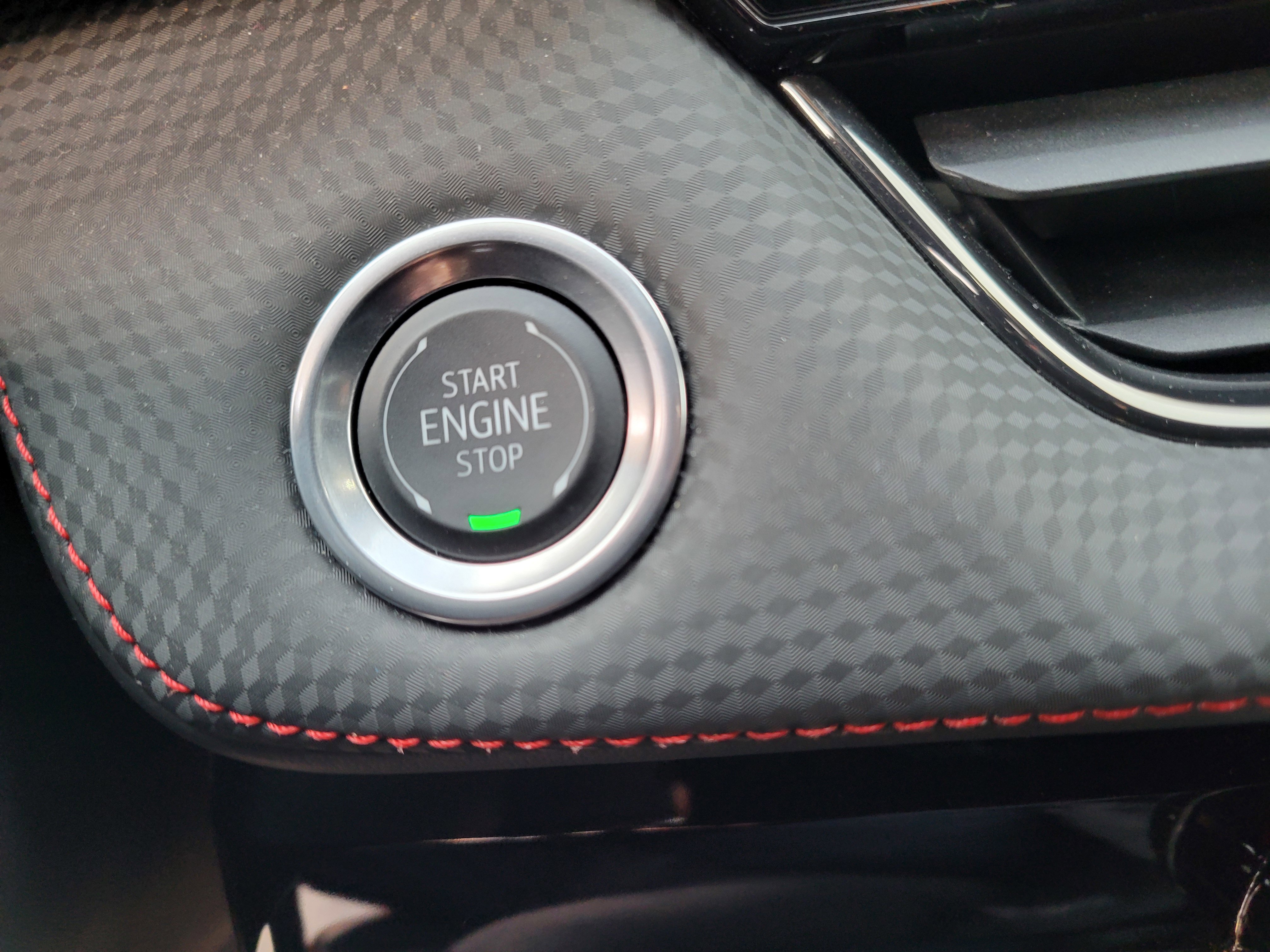 Used 2025 Chevrolet Equinox RS w/ Safety and Technology Package image 24