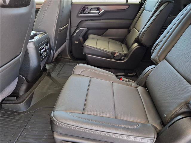 New 2026 GMC Yukon XL Denali w/ Denali Reserve Package AWD/4WD image 13