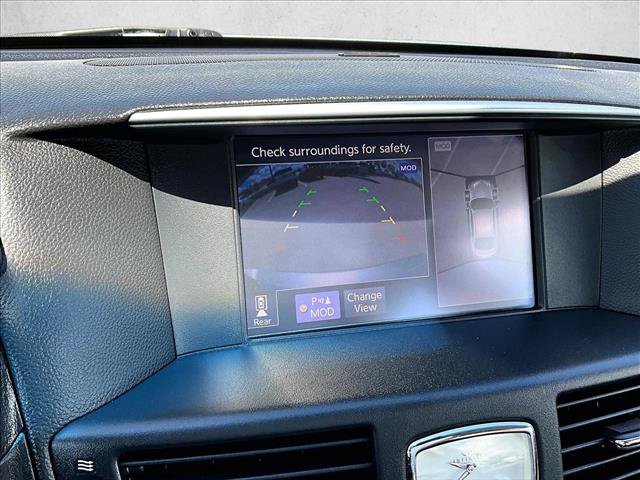Used 2018 INFINITI Q70 Luxe RWD image 21