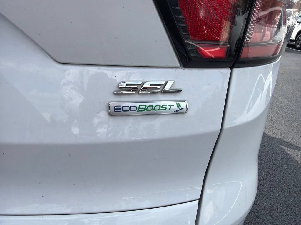 Used 2018 Ford Escape SEL FWD image 10
