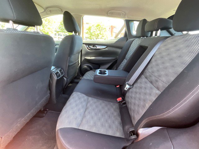 Used 2017 Nissan Rogue Sport SV w/ SV All-Weather Package FWD image 28