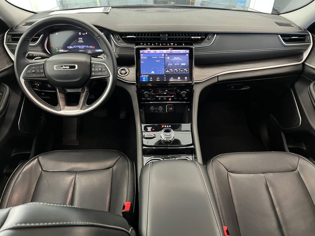 Used 2022 Jeep Grand Cherokee L Limited image 18