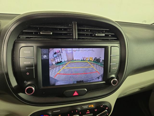 Certified 2022 Kia Soul LX FWD image 17