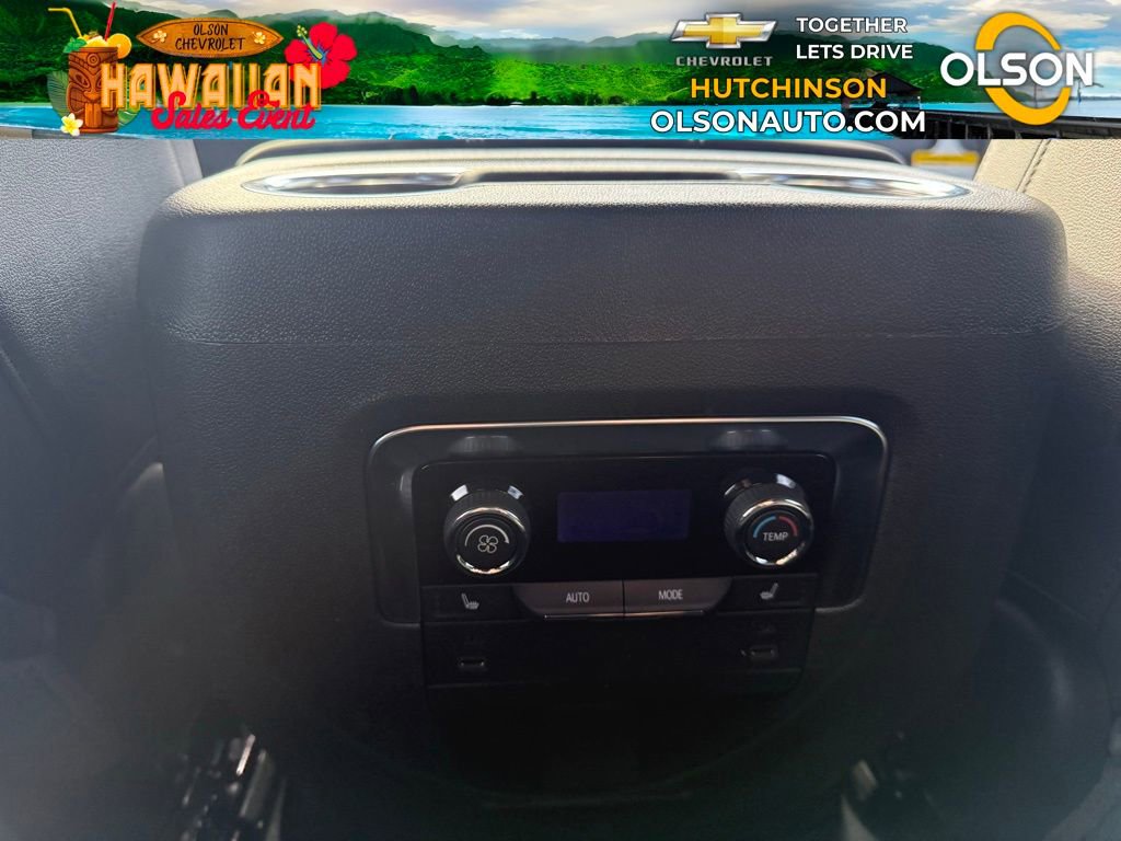 New 2026 Chevrolet Suburban LT w/ Comfort Package image 16