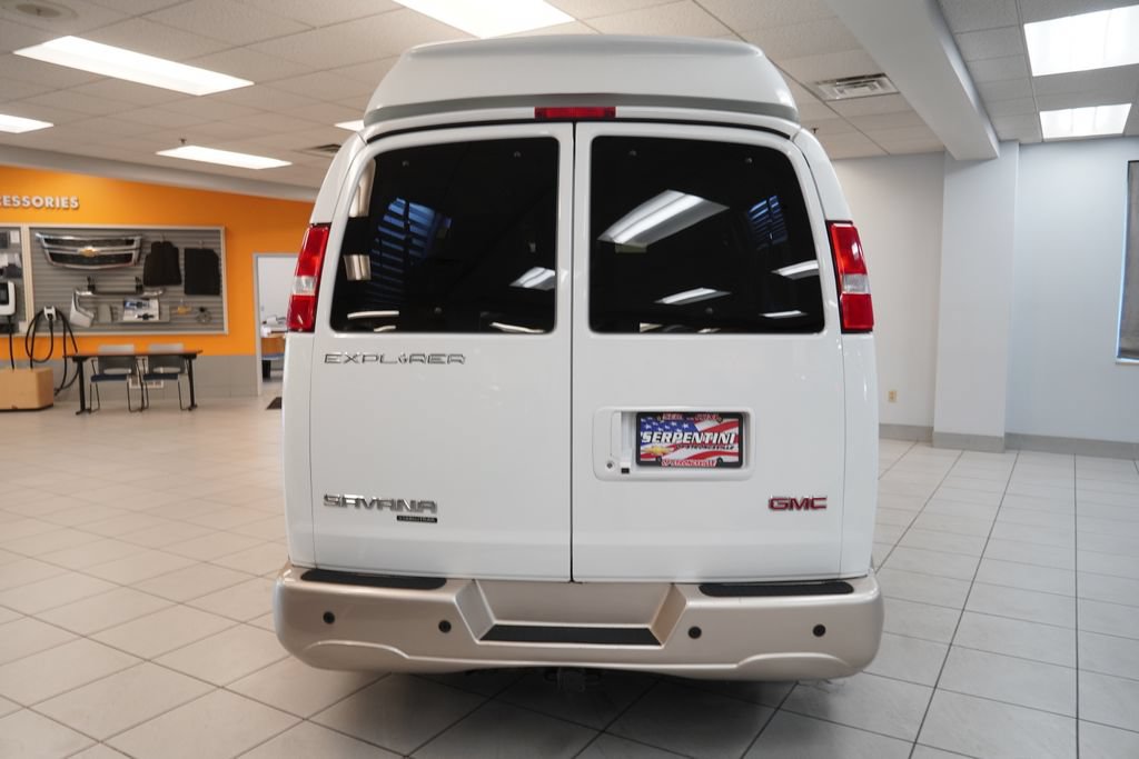 Used 2016 GMC Savana 2500 RWD image 8