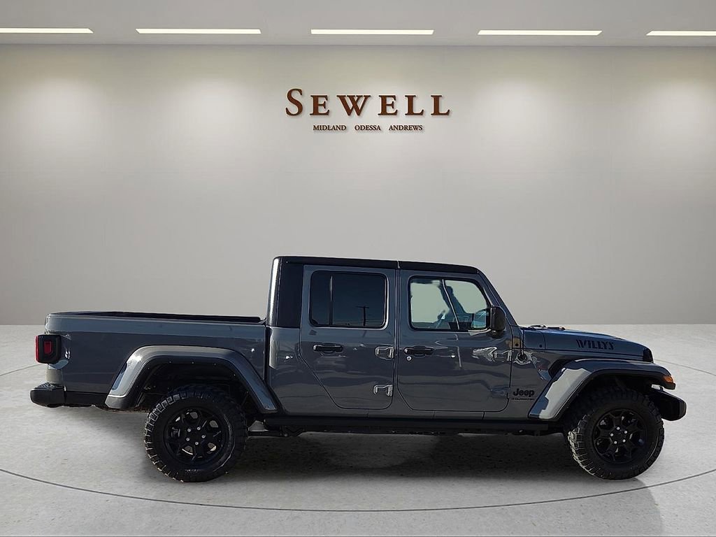 Used 2023 Jeep Gladiator Sport AWD/4WD image 5